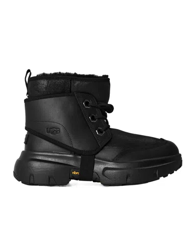 UGG SNUG BOOTS