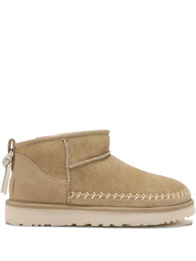 Ugg Stitched-trim Suede Boots In Brown