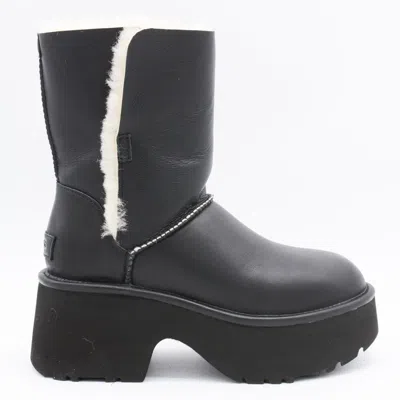 Ugg Stylish Platform Ankle Boots With Round Toe In Black