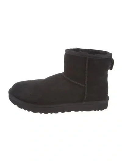 Pre-owned Ugg Suede Boots In Black
