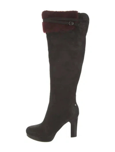 Pre-owned Ugg Suede Boots In Black