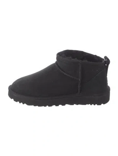 Pre-owned Ugg Suede Boots In Black