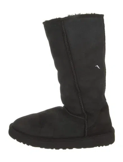 Pre-owned Ugg Suede Boots In Black