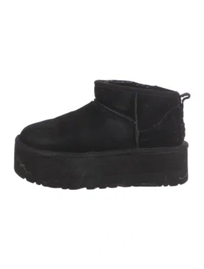 Pre-owned Ugg Suede Boots In Black