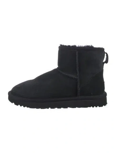 Pre-owned Ugg Suede Boots In Black