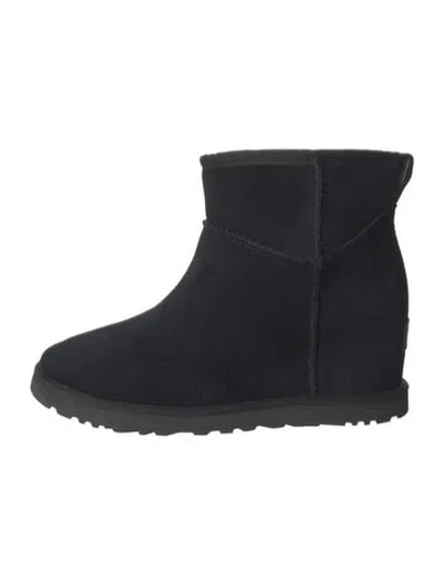 Pre-owned Ugg Suede Boots In Black