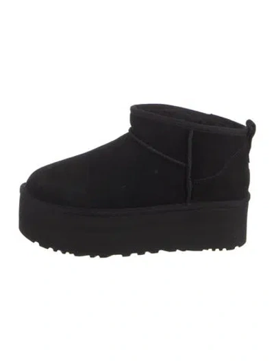 Pre-owned Ugg Suede Boots In Black