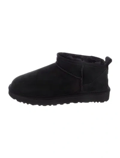 Pre-owned Ugg Suede Boots In Black