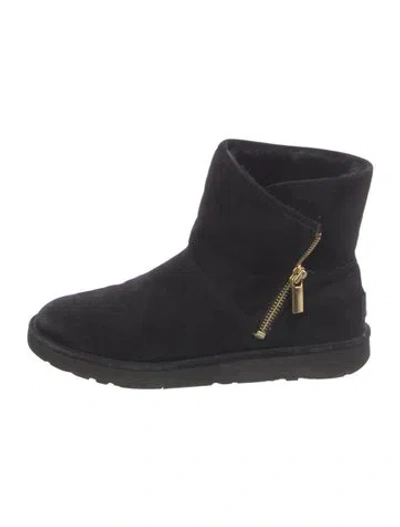 Pre-owned Ugg Suede Boots In Black