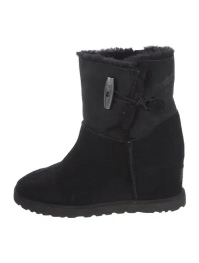 Pre-owned Ugg Suede Boots In Black