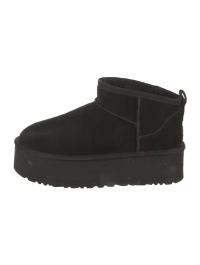 Pre-owned Ugg Suede Boots In Black
