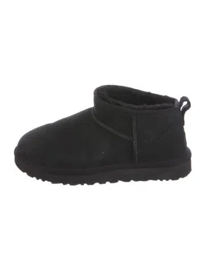 Pre-owned Ugg Suede Boots In Black