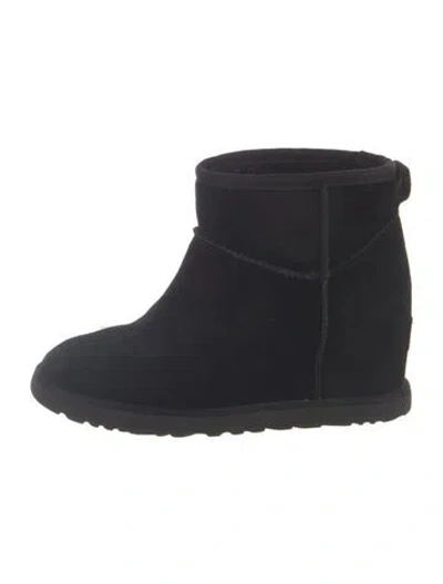 Pre-owned Ugg Suede Boots In Black