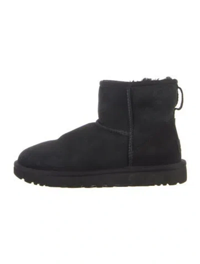 Pre-owned Ugg Suede Boots In Black