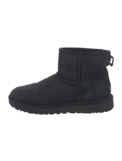 Pre-owned Ugg Suede Boots In Black