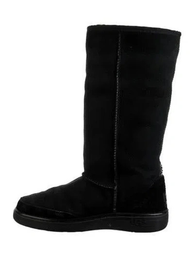 Pre-owned Ugg Suede Boots In Black