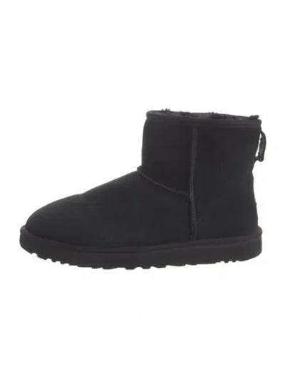 Pre-owned Ugg Suede Boots In Black