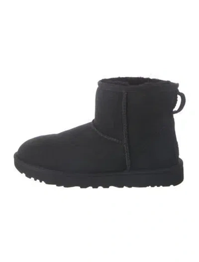 Pre-owned Ugg Suede Boots In Black