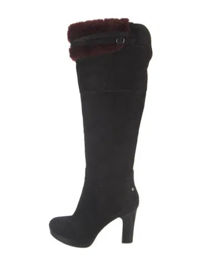 Pre-owned Ugg Suede Boots In Black