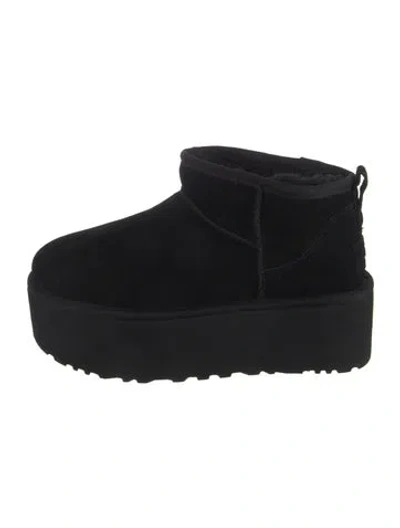 Pre-owned Ugg Suede Boots In Black