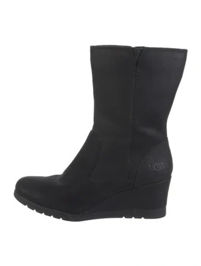 Pre-owned Ugg Suede Boots In Black