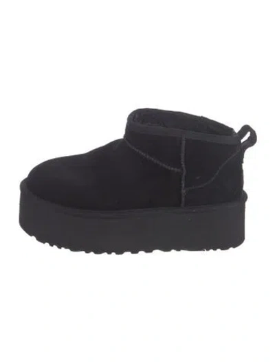 Pre-owned Ugg Suede Boots In Black