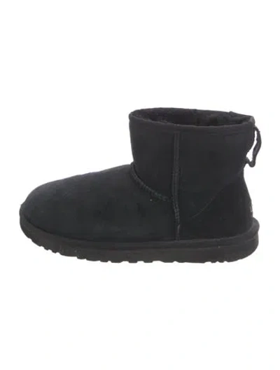 Pre-owned Ugg Suede Boots In Black