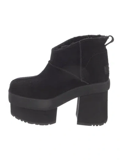 Pre-owned Ugg Suede Boots In Black/blue