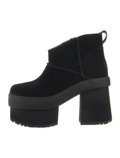 Pre-owned Ugg Suede Boots In Blue