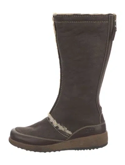 Pre-owned Ugg Suede Boots In Brown