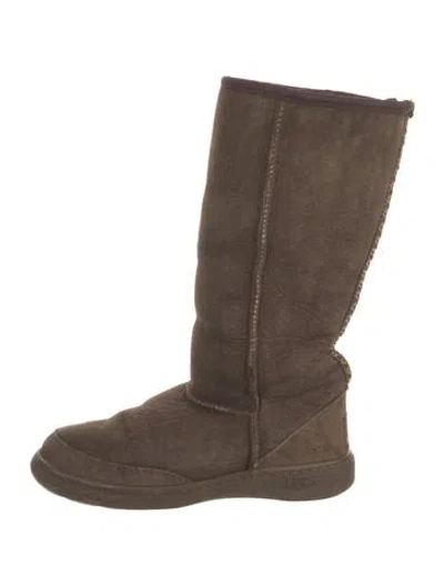 Pre-owned Ugg Suede Boots In Brown