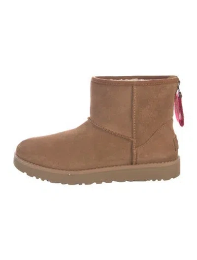 Pre-owned Ugg Suede Boots In Brown