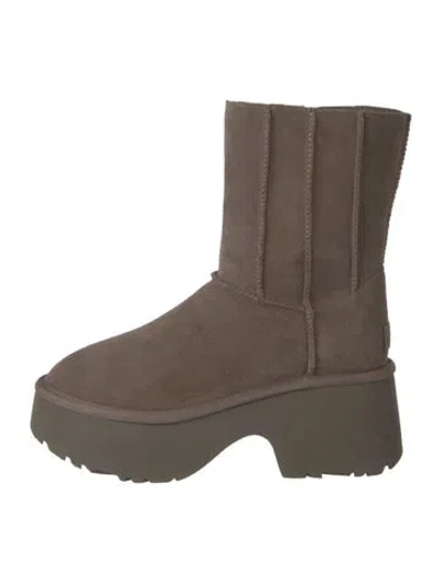 Pre-owned Ugg Suede Boots In Brown