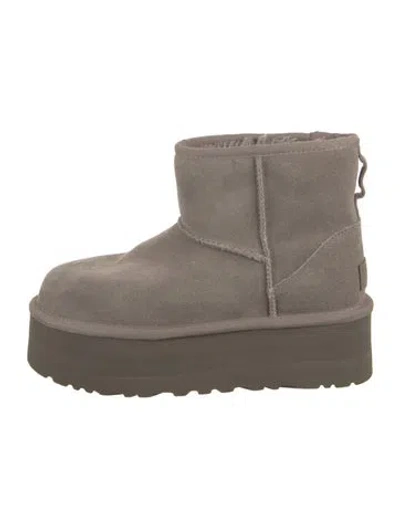 Pre-owned Ugg Suede Boots In Brown