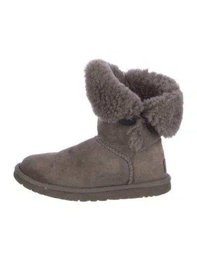 Pre-owned Ugg Suede Boots In Gray