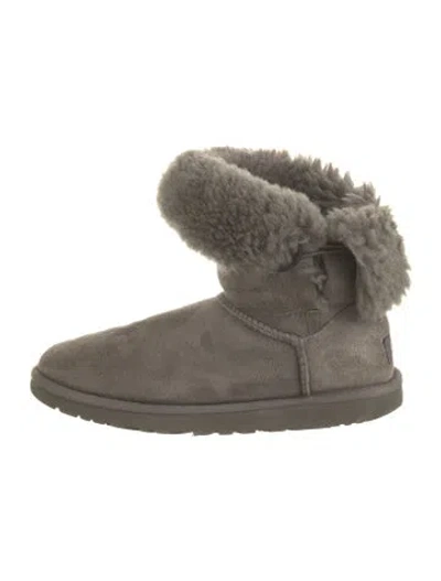 Pre-owned Ugg Suede Boots In Gray