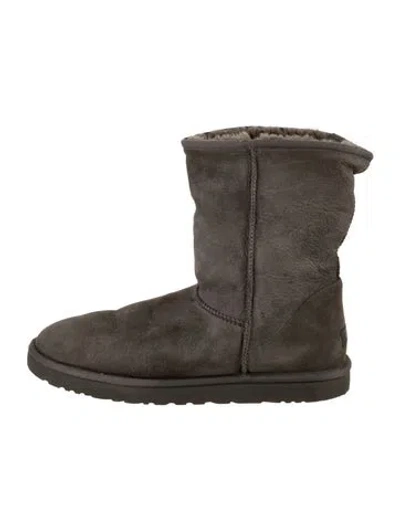 Pre-owned Ugg Suede Boots In Gray