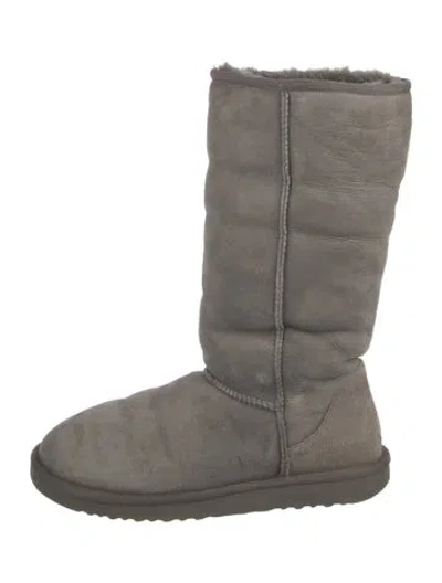 Pre-owned Ugg Suede Boots In Gray