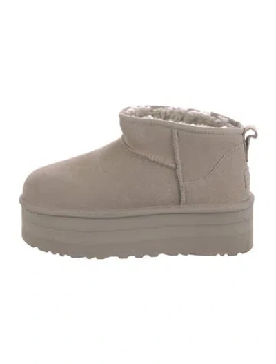 Pre-owned Ugg Suede Boots In Gray