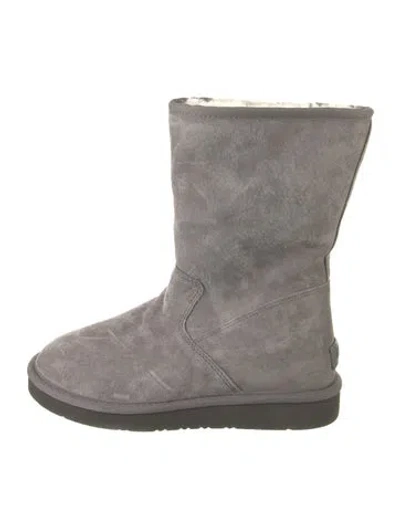 Pre-owned Ugg Suede Boots In Gray