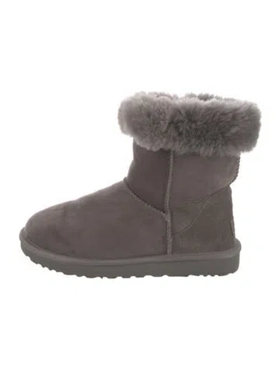 Pre-owned Ugg Suede Boots In Gray