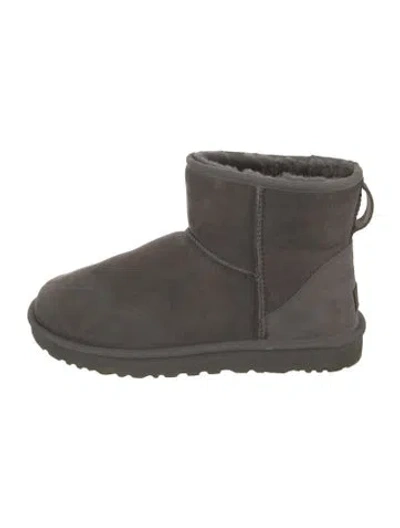 Pre-owned Ugg Suede Boots In Gray