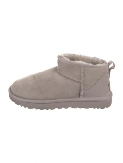 Pre-owned Ugg Suede Boots In Gray