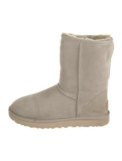 Pre-owned Ugg Suede Boots In Gray