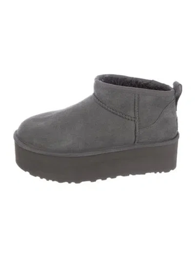 Pre-owned Ugg Suede Boots In Gray