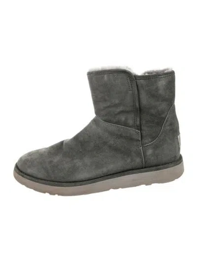 Pre-owned Ugg Suede Boots In Green
