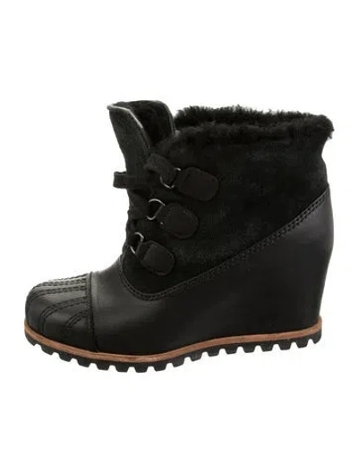 Pre-owned Ugg Suede Boots In Green