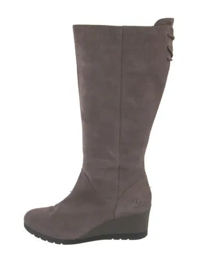 Pre-owned Ugg Suede Boots In Green