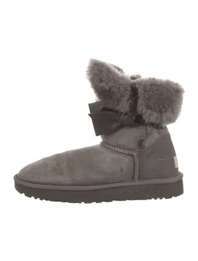 Pre-owned Ugg Suede Boots In Grey