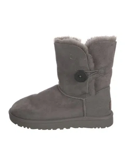 Pre-owned Ugg Suede Boots In Grey